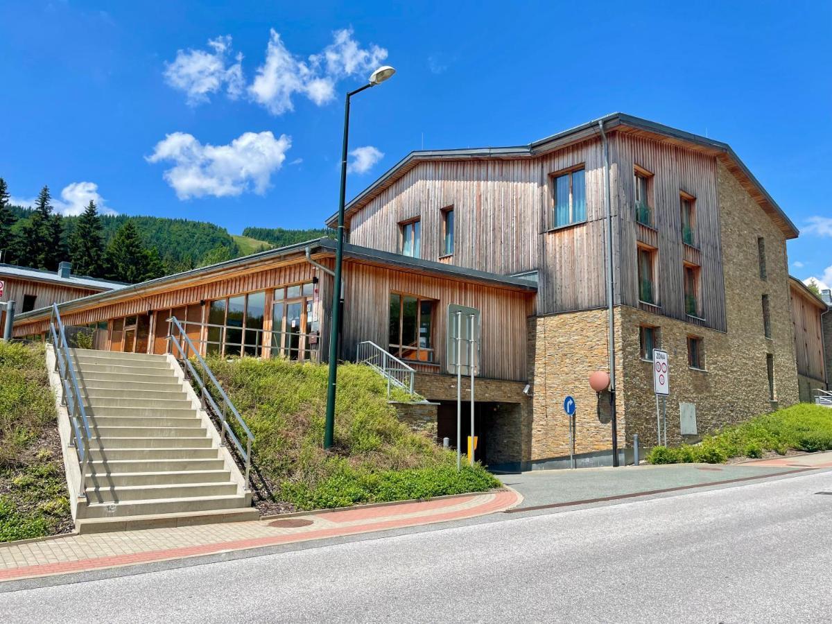 Suites And Apartments Medvedin Špindlerŭv Mlýn المظهر الخارجي الصورة